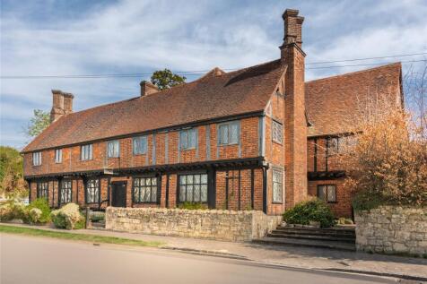 6 bedroom detached house for sale