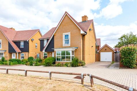 Bobby Road, Broughton, Aylesbury... 4 bed detached house for sale