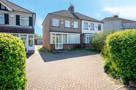 Lesney Park Road, Erith, Kent, DA8 3 bed semi