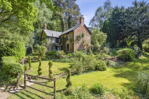 Chittoe, Chippenham, Wiltshire 3 bed detached house for sale