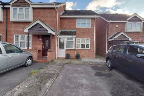 3 bedroom end of terrace house for sale