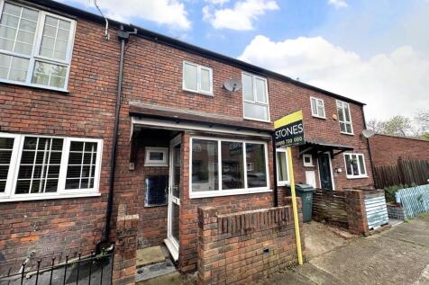 5 bedroom terraced house for sale