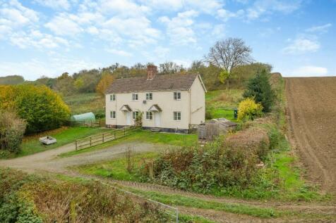 6 bedroom cottage for sale