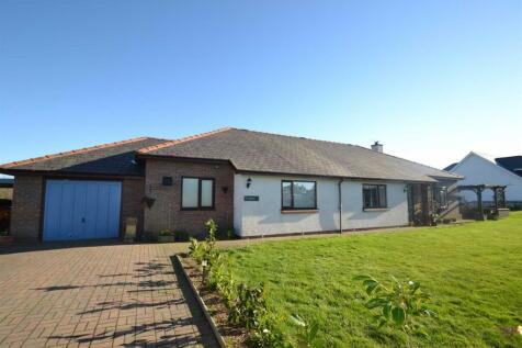 4 bedroom detached bungalow for sale