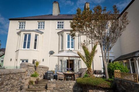 Bulkeley Terrace, Beaumaris 4 bed terraced house for sale