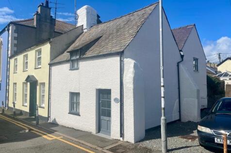 Chapel Street, Beaumaris 2 bed house for sale