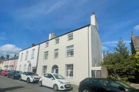 Rating Row, Beaumaris 6 bed end of terrace house for sale