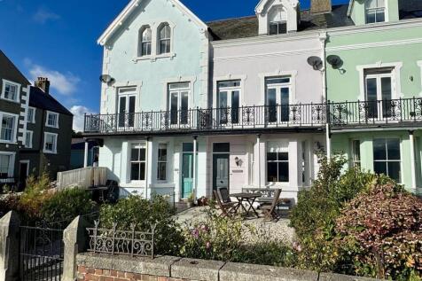 West End, Beaumaris 4 bed townhouse for sale