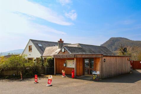 Detached house for sale