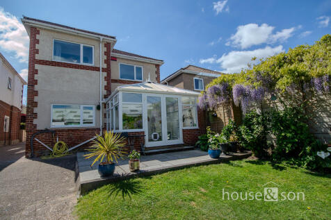 Library Road, Bournemouth 3 bed detached house for sale