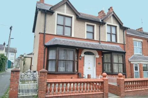 Friars Road, Bangor LL57 5 bed end of terrace house for sale
