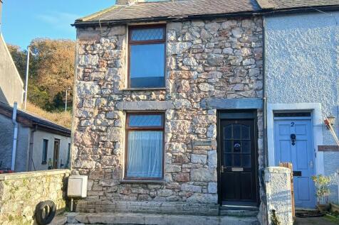 Augusta Place, Y Felinheli LL56 2 bed end of terrace house for sale