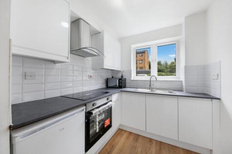 Cornmow Drive, Dollis Hill, NW10 Studio for sale