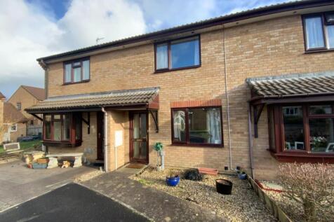 Almond Court, Roundswell 2 bed terraced house for sale