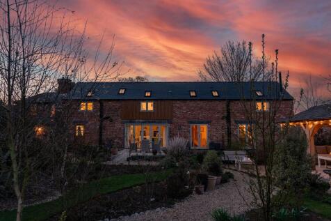 3 bedroom barn conversion for sale