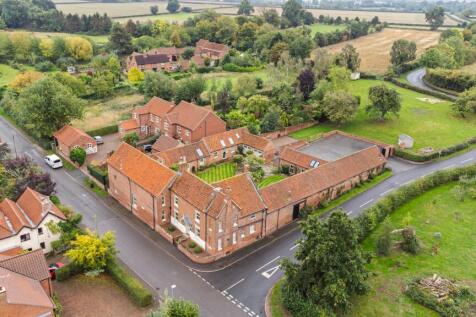 7 bedroom farm house for sale