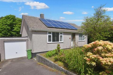 Highland Park, Redruth 2 bed detached bungalow for sale