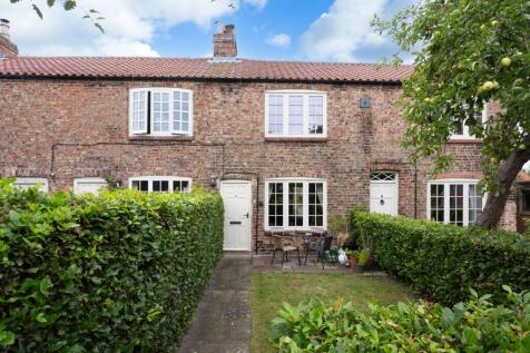 2 bedroom cottage for sale