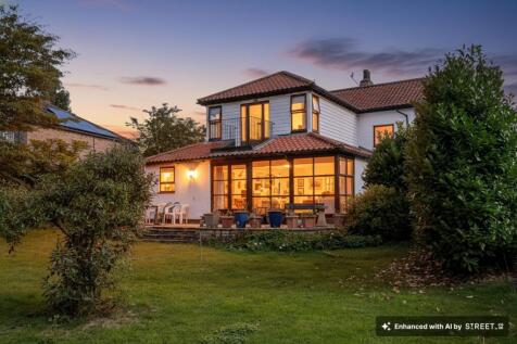 5 bedroom detached house for sale