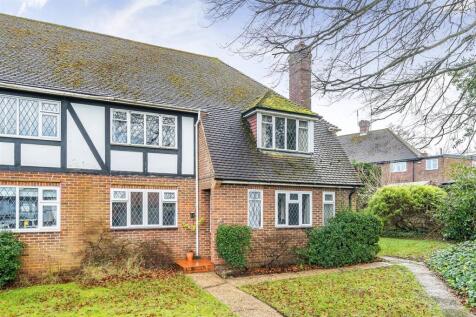 2 bedroom maisonette for sale