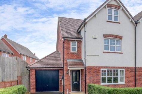 4 bedroom semi-detached house for sale