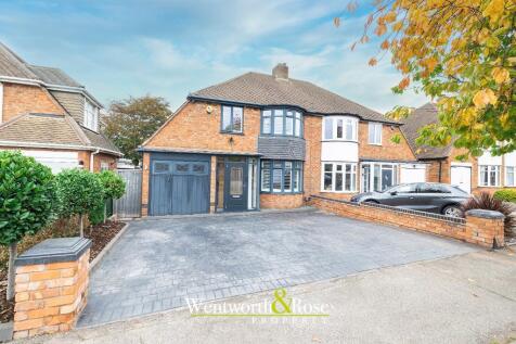 3 bedroom semi-detached house for sale