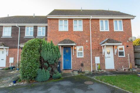 Chalford Drive, Herne Bay, Kent, CT6 2 bed terraced house for sale