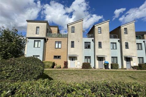Selkirk Drive, Milton Keynes MK14 2 bed terraced house for sale