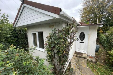 2 bedroom bungalow for sale