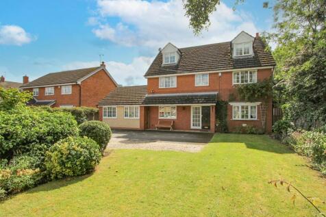 5 bedroom detached house for sale