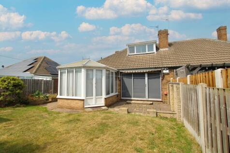 2 bedroom semi-detached bungalow for sale