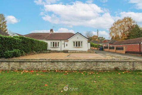 2 bedroom semi-detached bungalow for sale