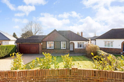 3 bedroom detached bungalow for sale