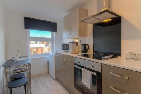 Apsley Road, Great Yarmouth NR30 7 bed house for sale