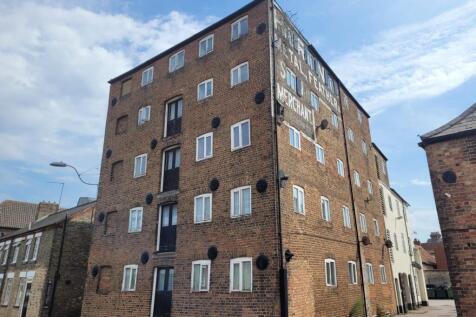 9 Nene Quay, Wisbech PE13 2 bed flat for sale