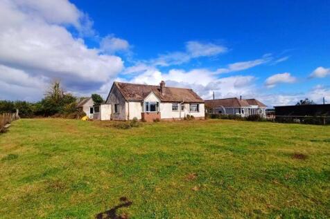 3 bedroom detached bungalow for sale