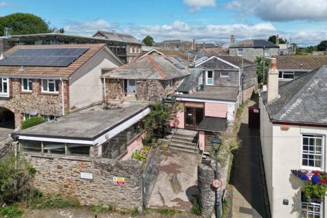 Bank Lane, Totnes TQ9 3 bed detached house for sale