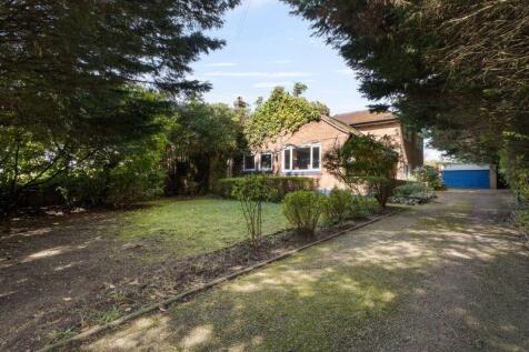 Oakridge Avenue, Radlett... 4 bed detached house for sale