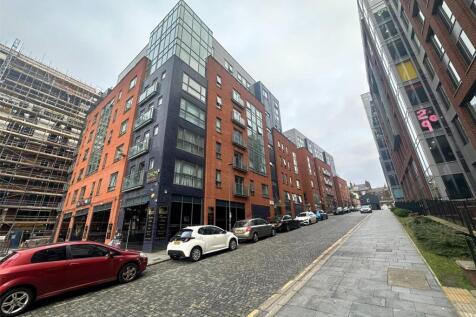 3 bedroom flat for sale