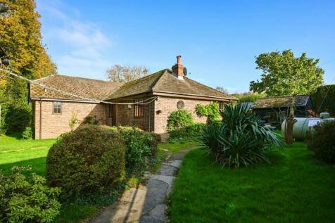 Old Forge Lane, Horney Common 3 bed bungalow for sale