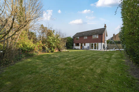 South Rough, Newick 4 bed detached house for sale