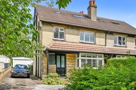 4 bedroom semi-detached house for sale
