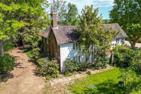 Plaistow Road, Loxwood 4 bed equestrian property for sale