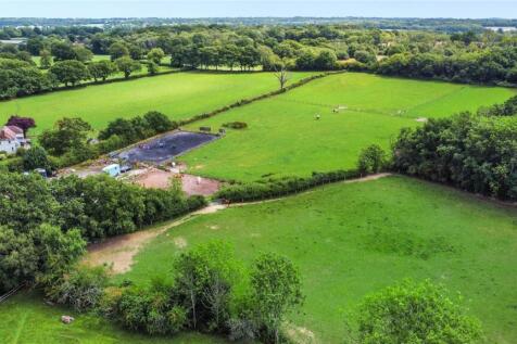 Vicarage Lane, Capel 4 bed equestrian property for sale