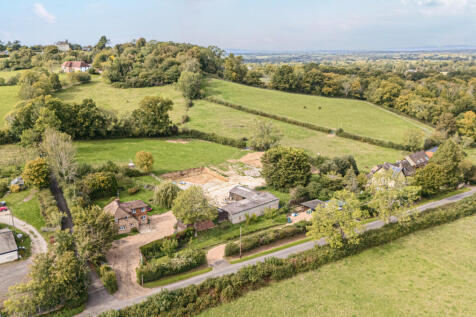 Gay Street, Pulborough 3 bed equestrian property for sale