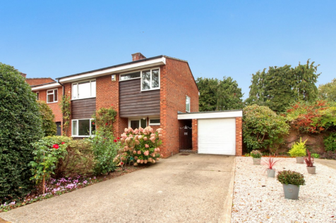 Lychmead, Clifton, Shefford, SG17 4 bed detached house for sale