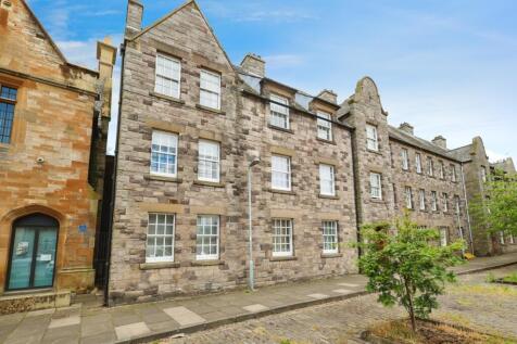 High Street, Midlothian EH22 4 bed flat for sale