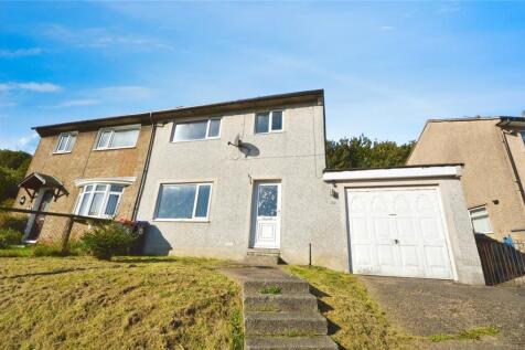Dalegarth Avenue, Cumbria CA28 3 bed semi