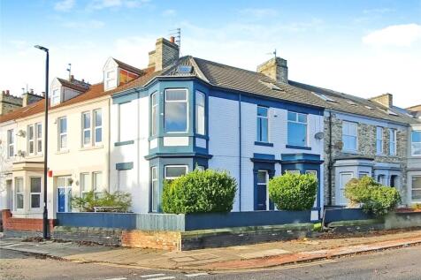 4 bedroom end of terrace house for sale