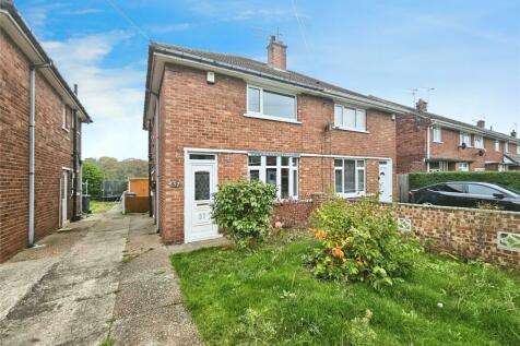 2 bedroom semi-detached house for sale